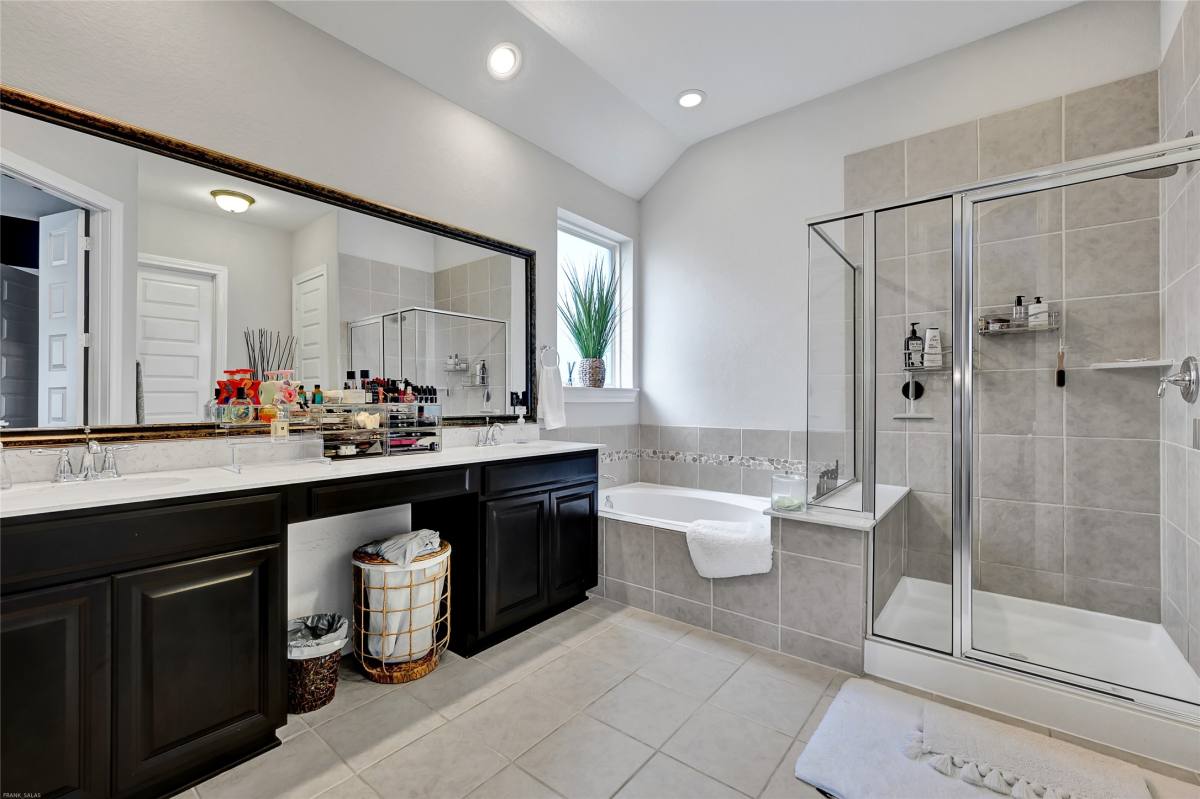 Apartment for rent at 13513 Northline Lake Dr, Houston, TX 77044