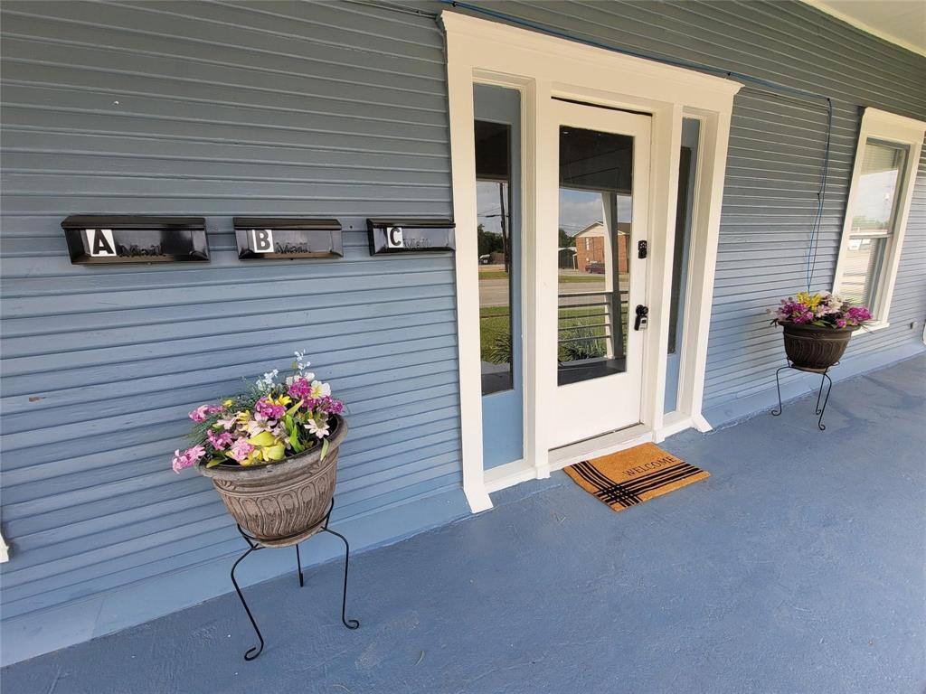 Apartment for rent at 1103 E Moore Ave #1, Terrell, TX 75160
