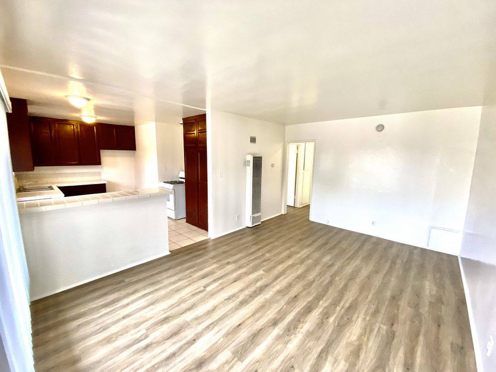 Apartment for rent at 10203 England Ave #4, Inglewood, CA 90303