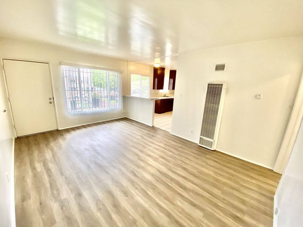 Apartment for rent at 10203 England Ave #4, Inglewood, CA 90303