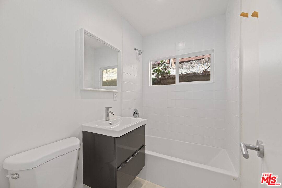 Apartment for rent at 2210 Echo Park Ave #3, Los Angeles, CA 90026
