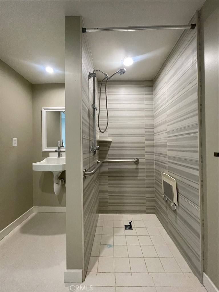 Apartment for rent at 4251 Live Oak Ave #8, Arcadia, CA 91006