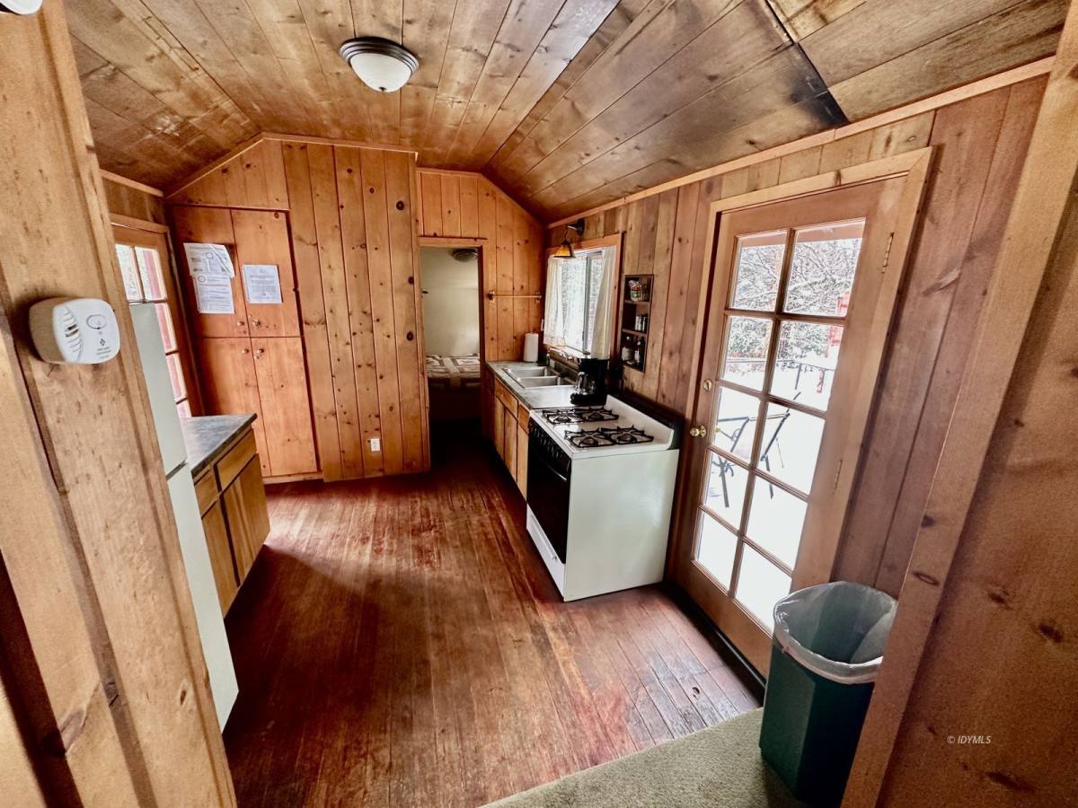Apartment for rent at 54059 Montgomery, Idyllwild, CA 92549