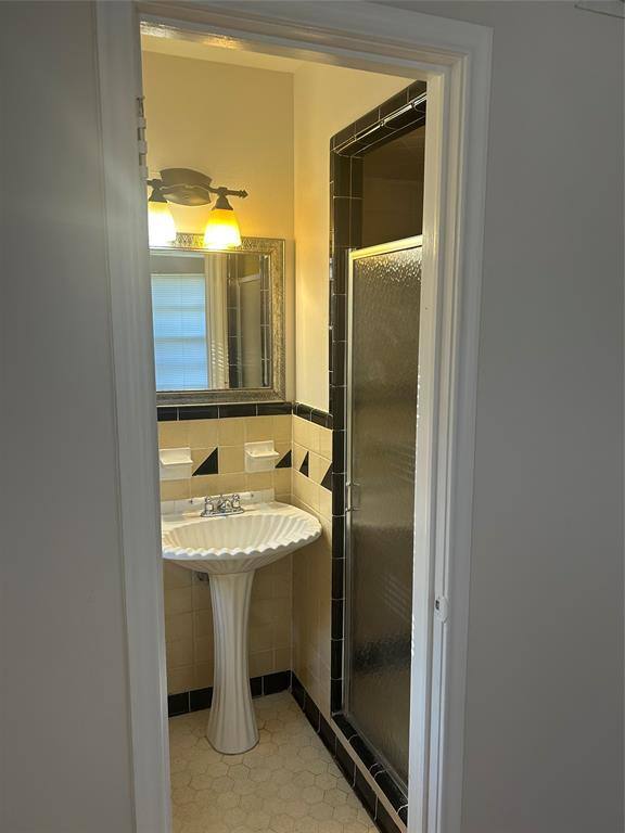 Apartment for rent at 8051 Fall River Dr, Dallas, TX 75228