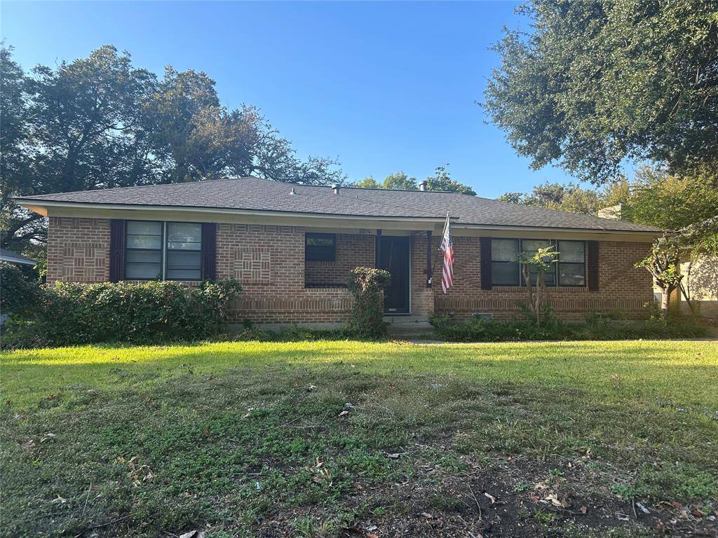 Apartment for rent at 8051 Fall River Dr, Dallas, TX 75228