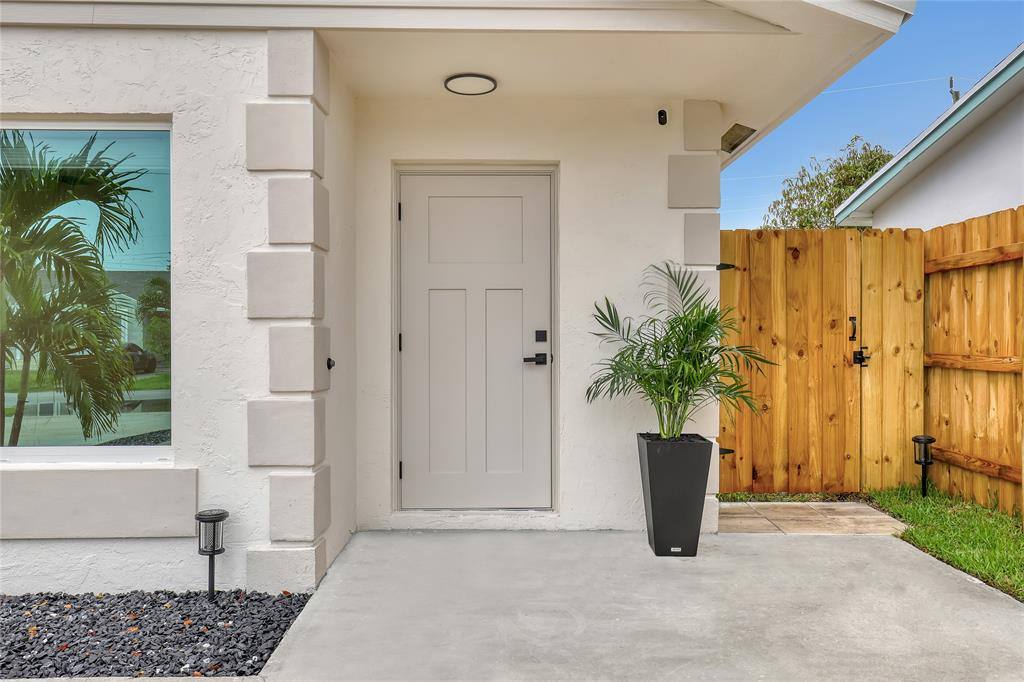 Apartment for rent at 416 W Mango St #416, Lake Worth, FL 33462