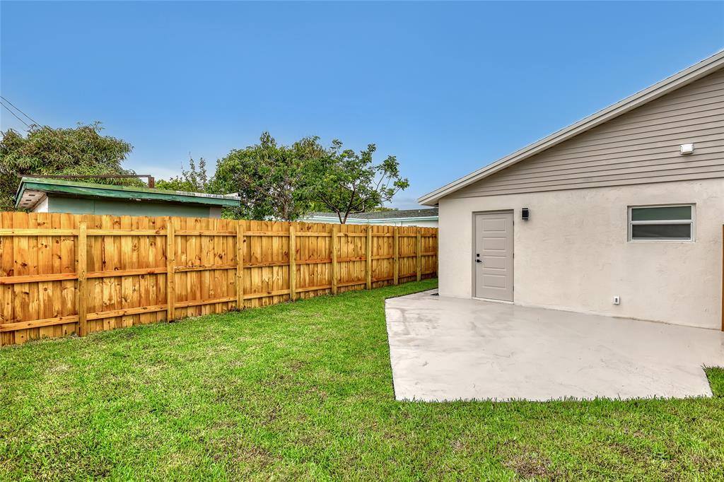 Apartment for rent at 416 W Mango St #416, Lake Worth, FL 33462