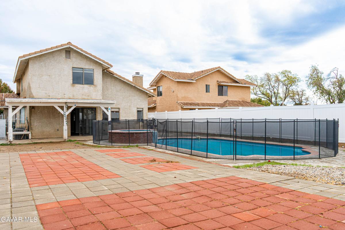 Apartment for rent at 45809 Evelyn Court, Lancaster, CA 93534