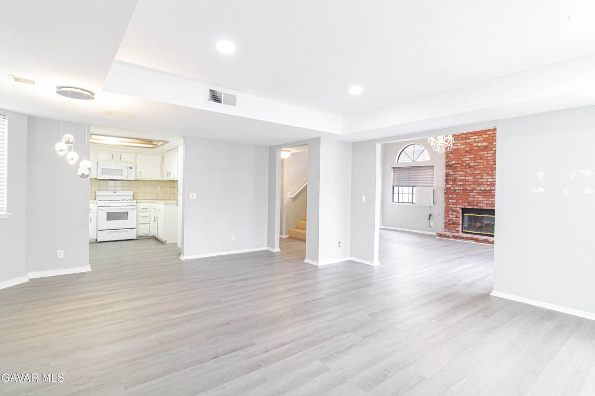 Apartment for rent at 45809 Evelyn Court, Lancaster, CA 93534