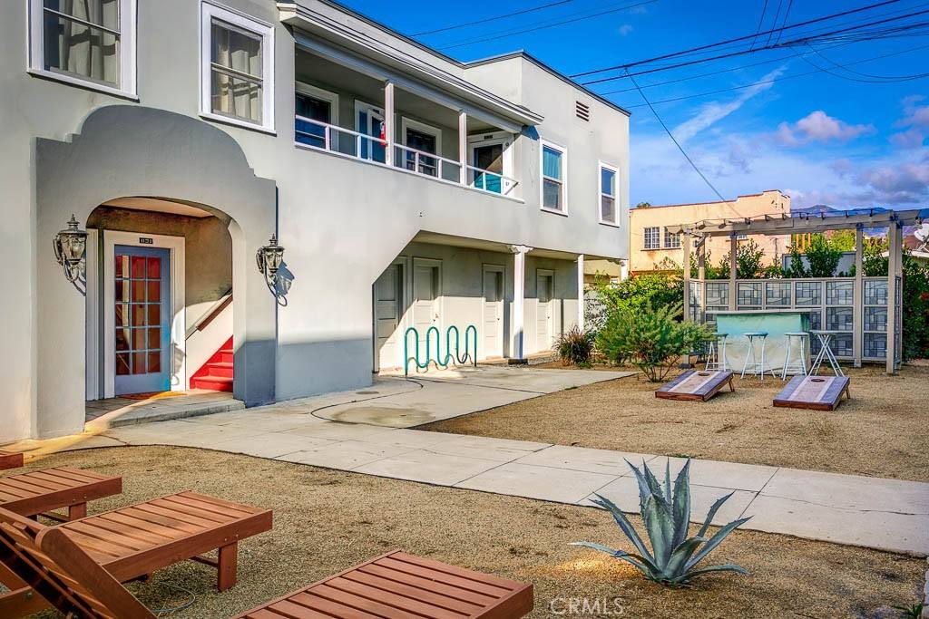 Apartment for rent at 113 N Columbus Ave #113A, Glendale, CA 91204