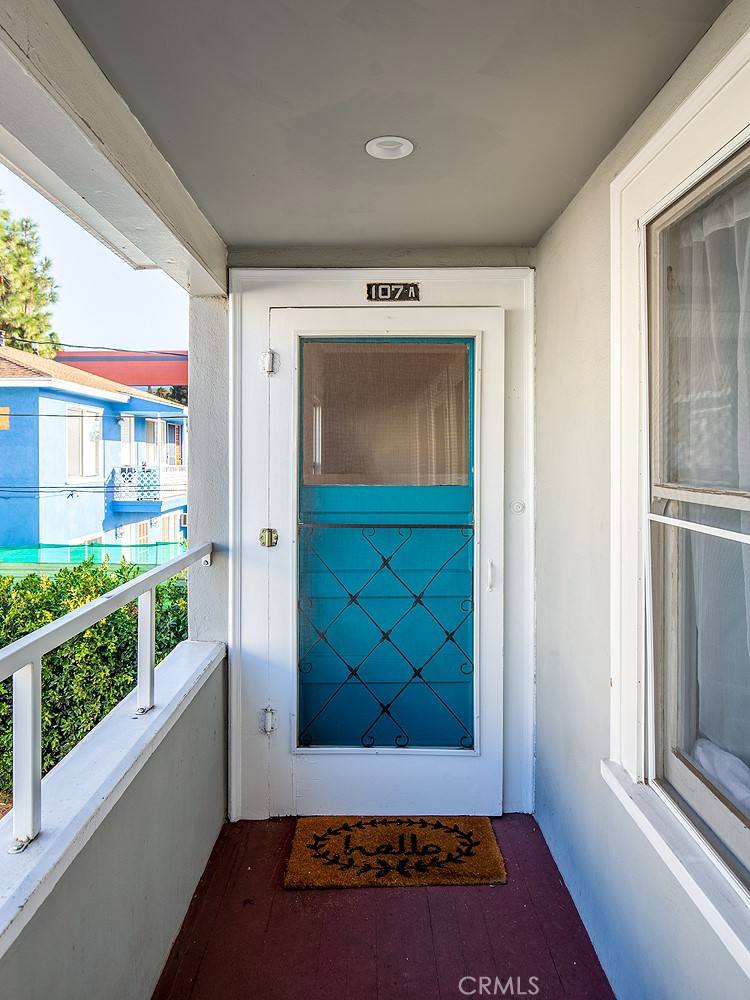 Apartment for rent at 113 N Columbus Ave #113A, Glendale, CA 91204