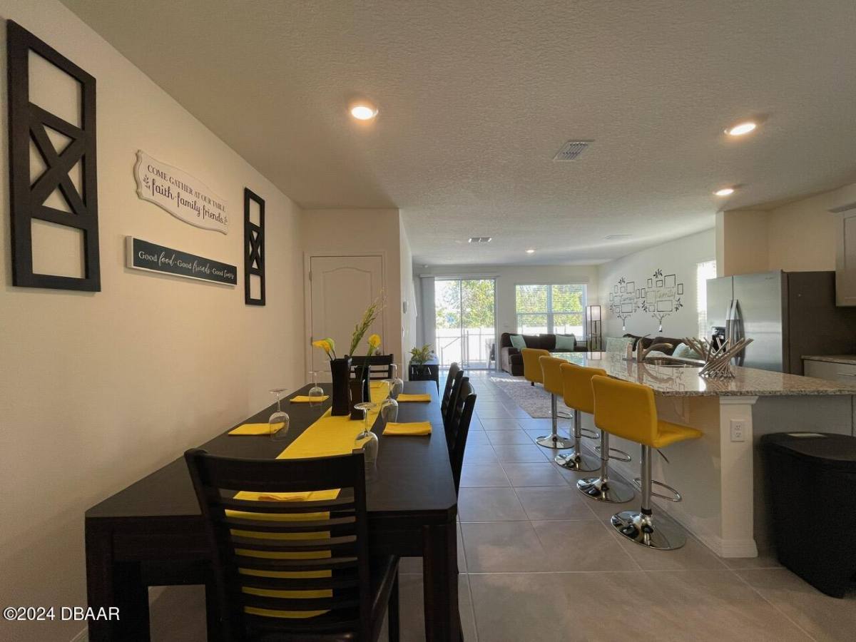 Townhouse for rent at 17 Bella Oaks Dr #17, Port Orange, FL 32129