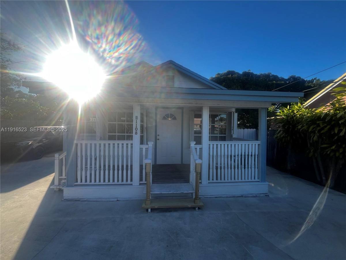 Apartment for rent at 11108 Peachtree Dr #1, Miami, FL 33161