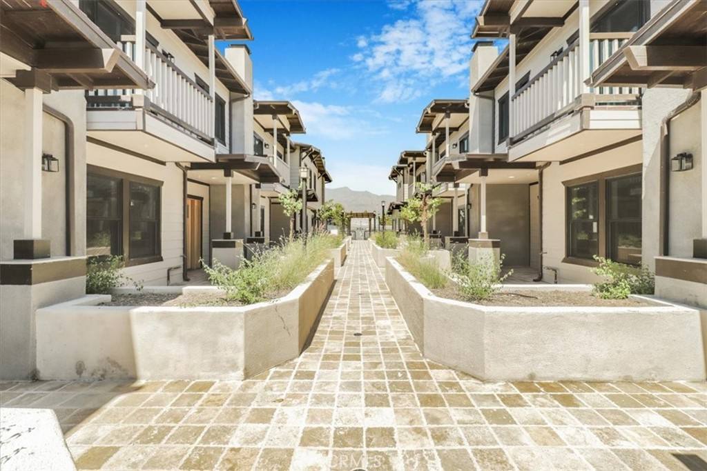 Condo for rent at 571 Lincoln Ave #571, Pasadena, CA 91103