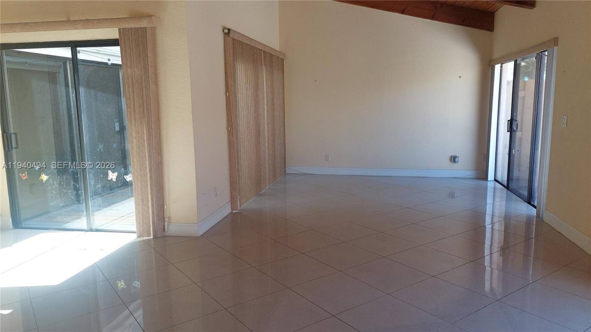 Apartment for rent at 2675 Parkview Dr S, Hallandale, FL 33009