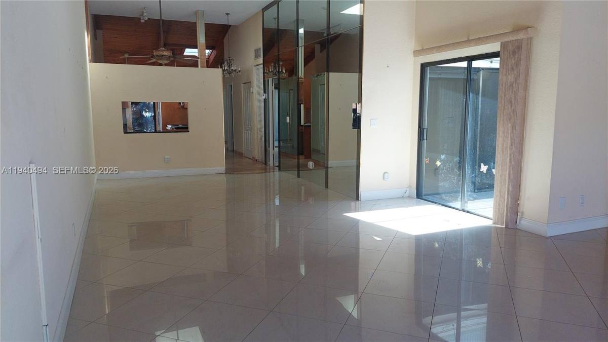 Apartment for rent at 2675 Parkview Dr S, Hallandale, FL 33009