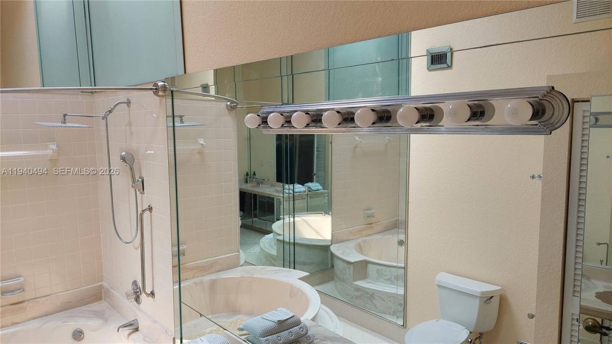 Apartment for rent at 2675 Parkview Dr S, Hallandale, FL 33009