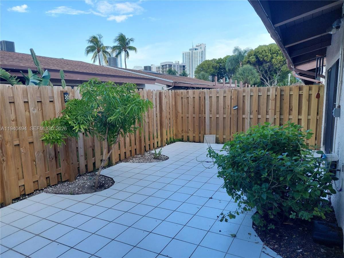 Apartment for rent at 2675 Parkview Dr S, Hallandale, FL 33009
