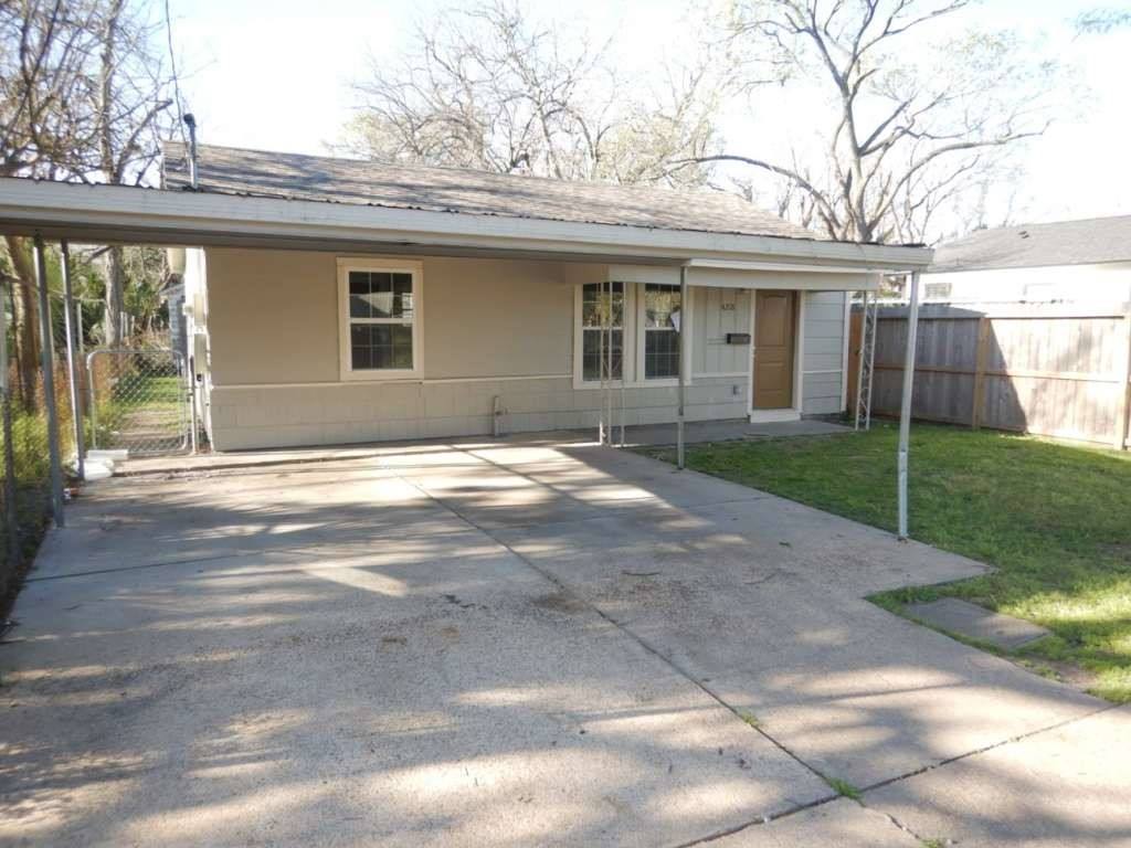 Apartment for rent at 4218 Buck St, Houston, TX 77020
