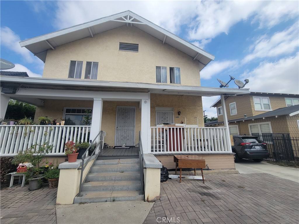 Apartment for rent at 2047 Cambridge St #2047A, Los Angeles, CA 90006