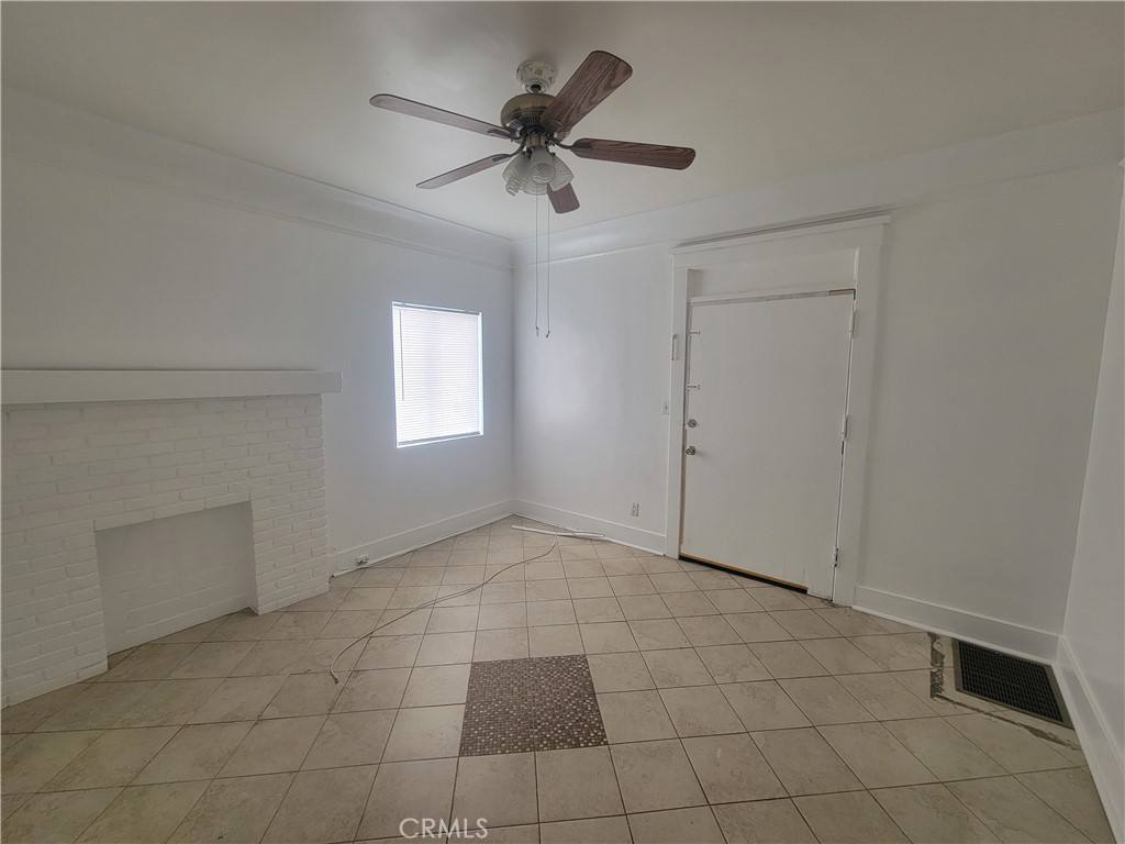 Apartment for rent at 2047 Cambridge St #2047A, Los Angeles, CA 90006