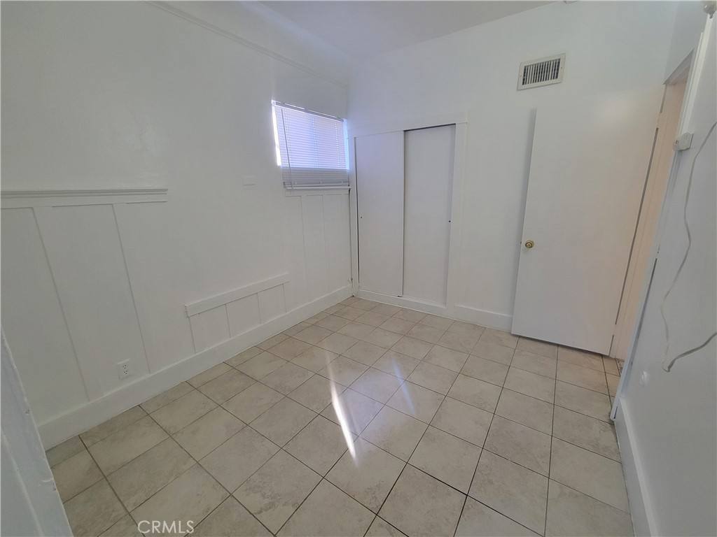Apartment for rent at 2047 Cambridge St #2047A, Los Angeles, CA 90006