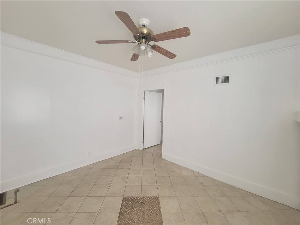 Apartment for rent at 2047 Cambridge St #2047A, Los Angeles, CA 90006