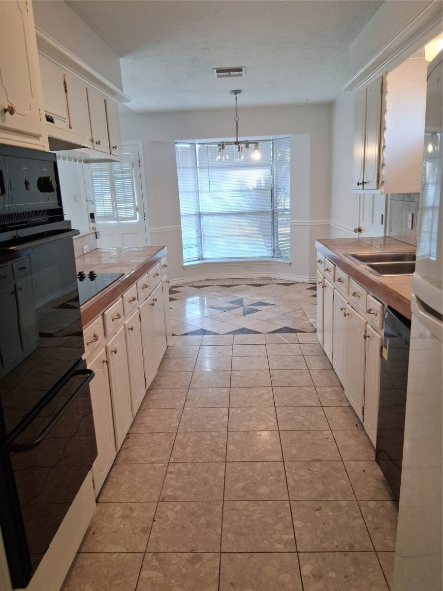 Apartment for rent at 7515 Brush Wood Dr, Houston, TX 77088