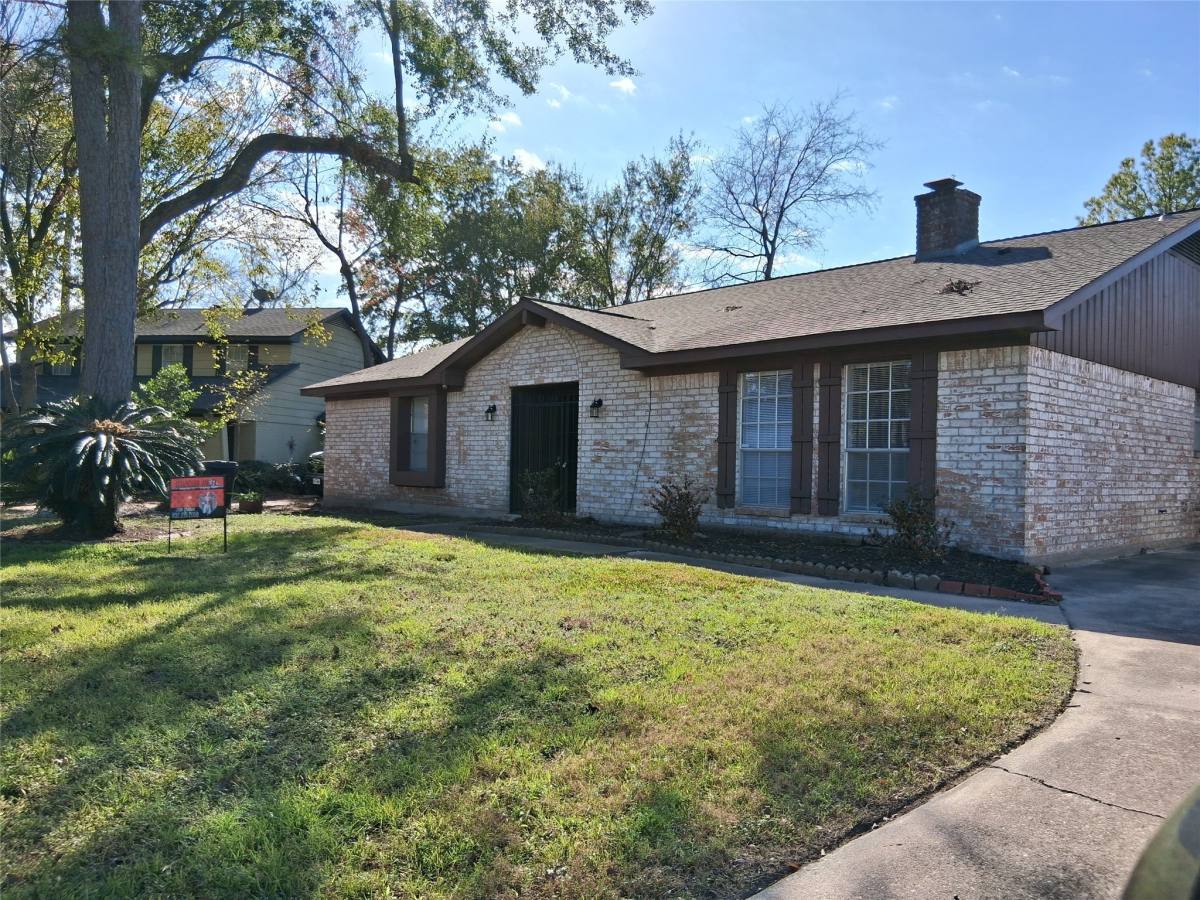 Apartment for rent at 7515 Brush Wood Dr, Houston, TX 77088