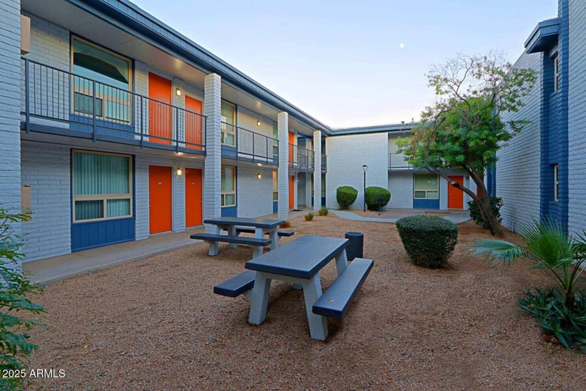 Apartment for rent at 2250 W Glendale Ave #1, Phoenix, AZ 85021