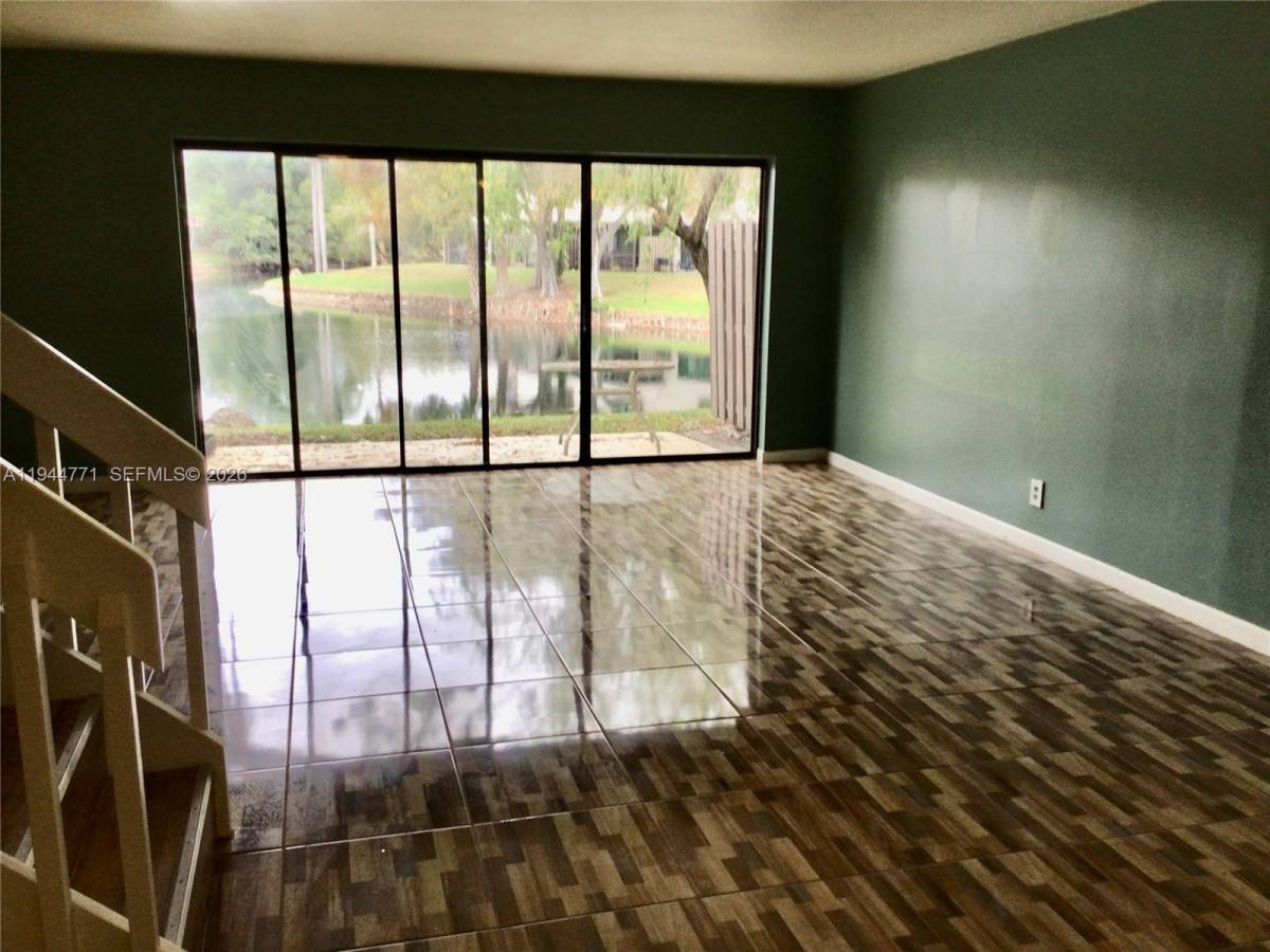 Townhouse for rent at 4722 NW 82nd Ave #1704, Fort Lauderdale, FL 33351