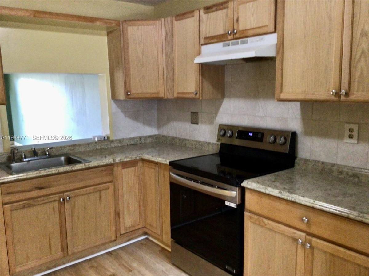 Townhouse for rent at 4722 NW 82nd Ave #1704, Fort Lauderdale, FL 33351