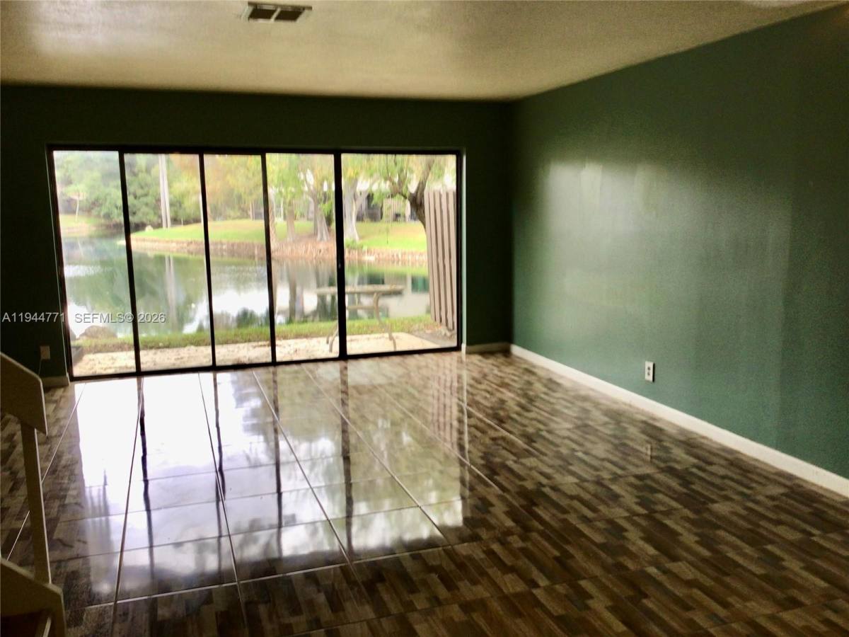 Townhouse for rent at 4722 NW 82nd Ave #1704, Fort Lauderdale, FL 33351