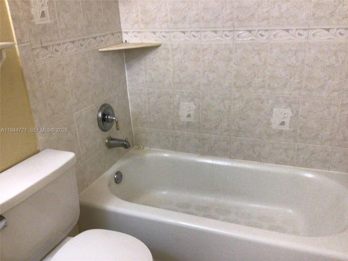 Townhouse for rent at 4722 NW 82nd Ave #1704, Fort Lauderdale, FL 33351