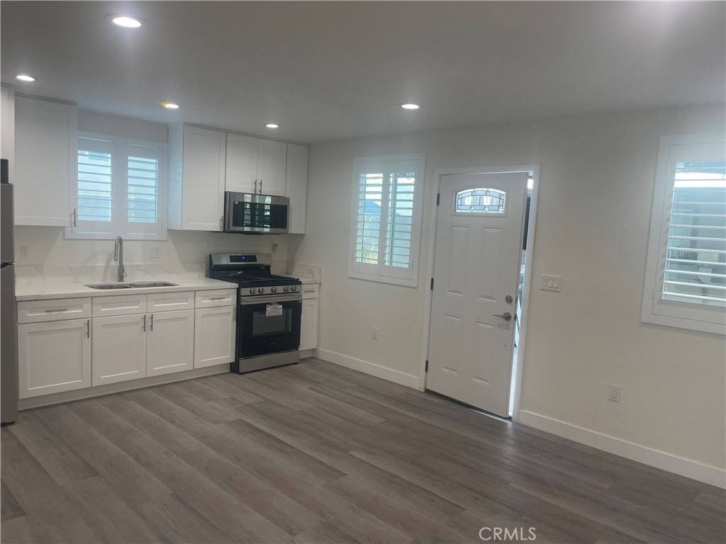 Apartment for rent at 4656 Bell Place #4656B, Bell Gardens, CA 90201