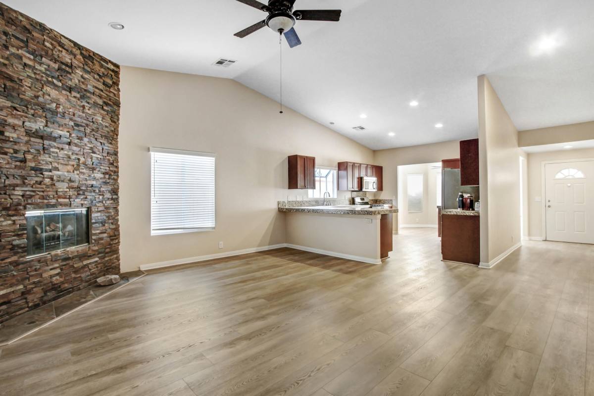 Apartment for rent at 68695 Vista Chino, Cathedral City, CA 92234
