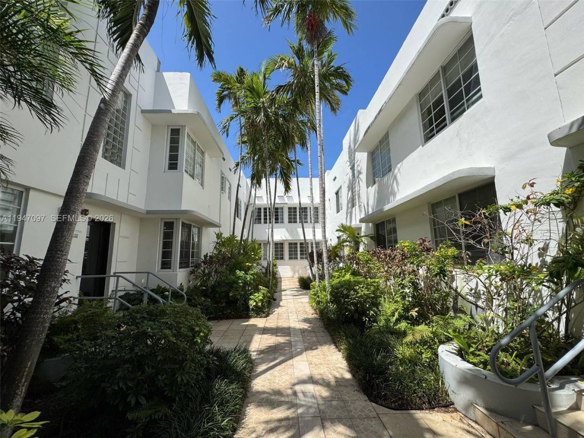 Apartment for rent at 1000 Meridian Ave #17, Miami Beach, FL 33139