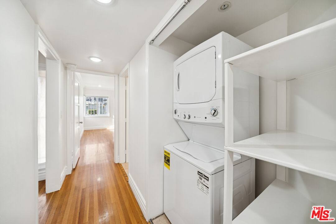 Apartment for rent at 112 S Detroit St #112, Los Angeles, CA 90036