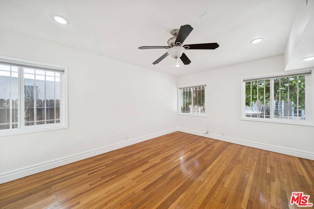 Apartment for rent at 112 S Detroit St #112, Los Angeles, CA 90036