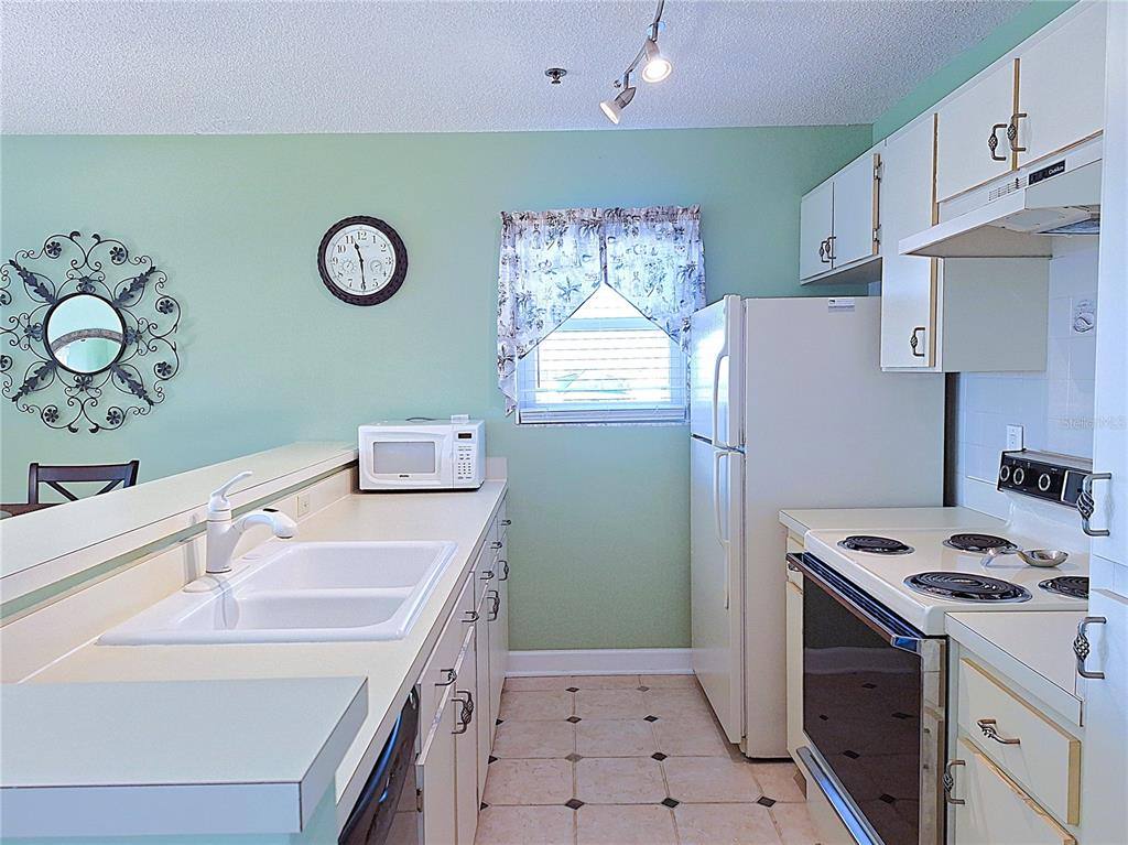Apartment for rent at 5727 Biscayne Court #302, New Port Richey, FL 34652