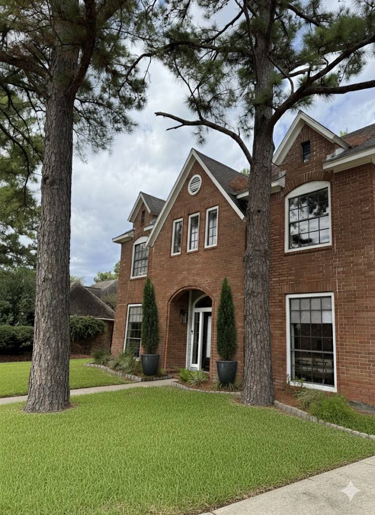 Apartment for rent at 16906 Scenic Lakes Way, Houston, TX 77095
