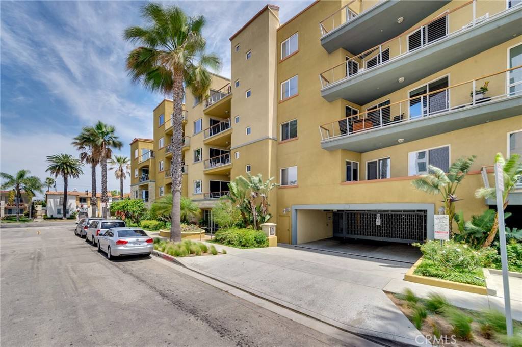 Condo for rent at 1400 E Ocean Blvd #2304, Long Beach, CA 90802