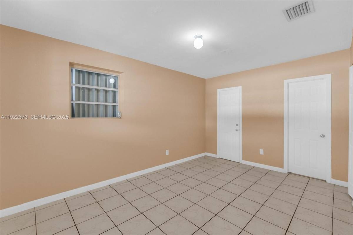 Apartment for rent at 10220 SW 178th St, Miami, FL 33157