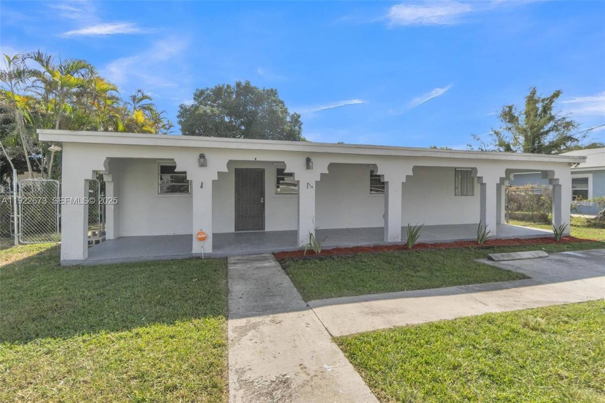 Apartment for rent at 10220 SW 178th St, Miami, FL 33157