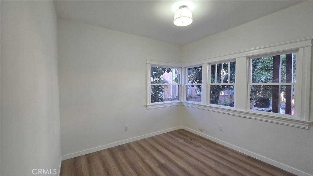 Apartment for rent at 1036 Beacon Ave, Los Angeles, CA 90015