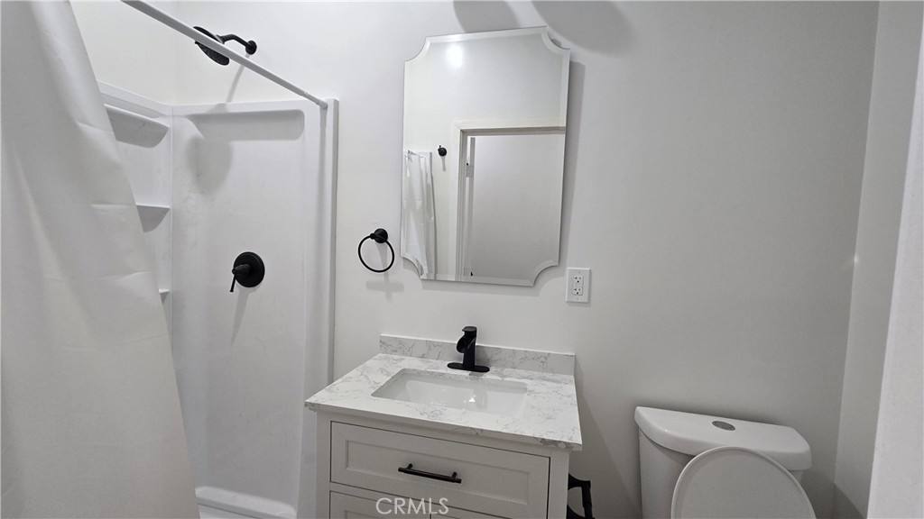Apartment for rent at 1036 Beacon Ave, Los Angeles, CA 90015
