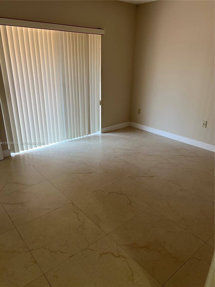 Apartment for rent at 330 NW 114th Ave #7105, Miami, FL 33172