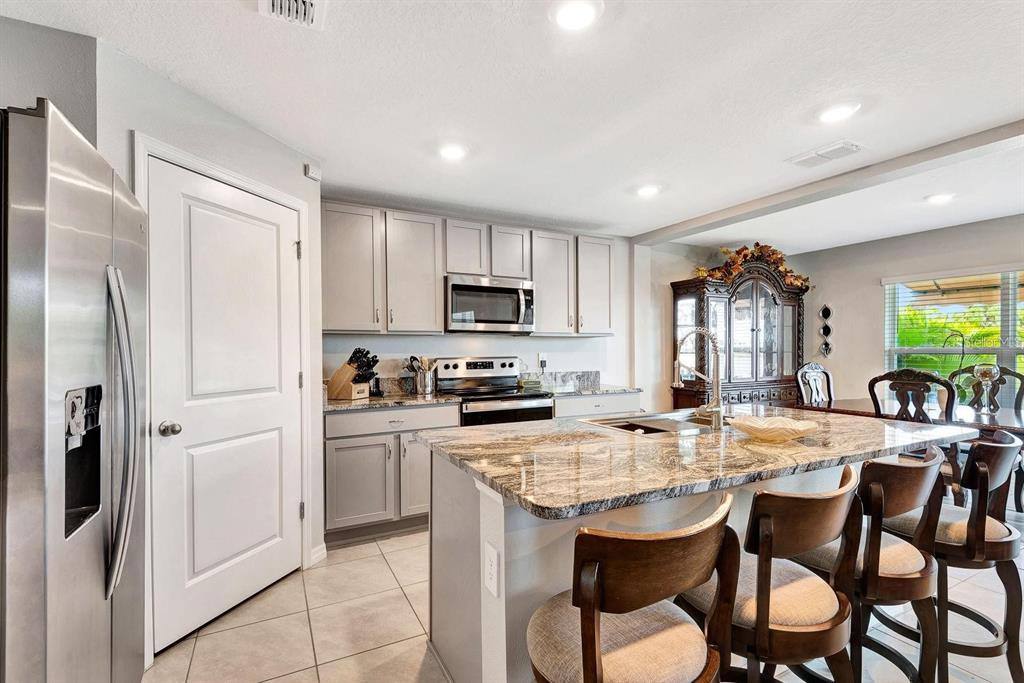 Apartment for rent at 2942 Rock Sound St, Bradenton, FL 34208