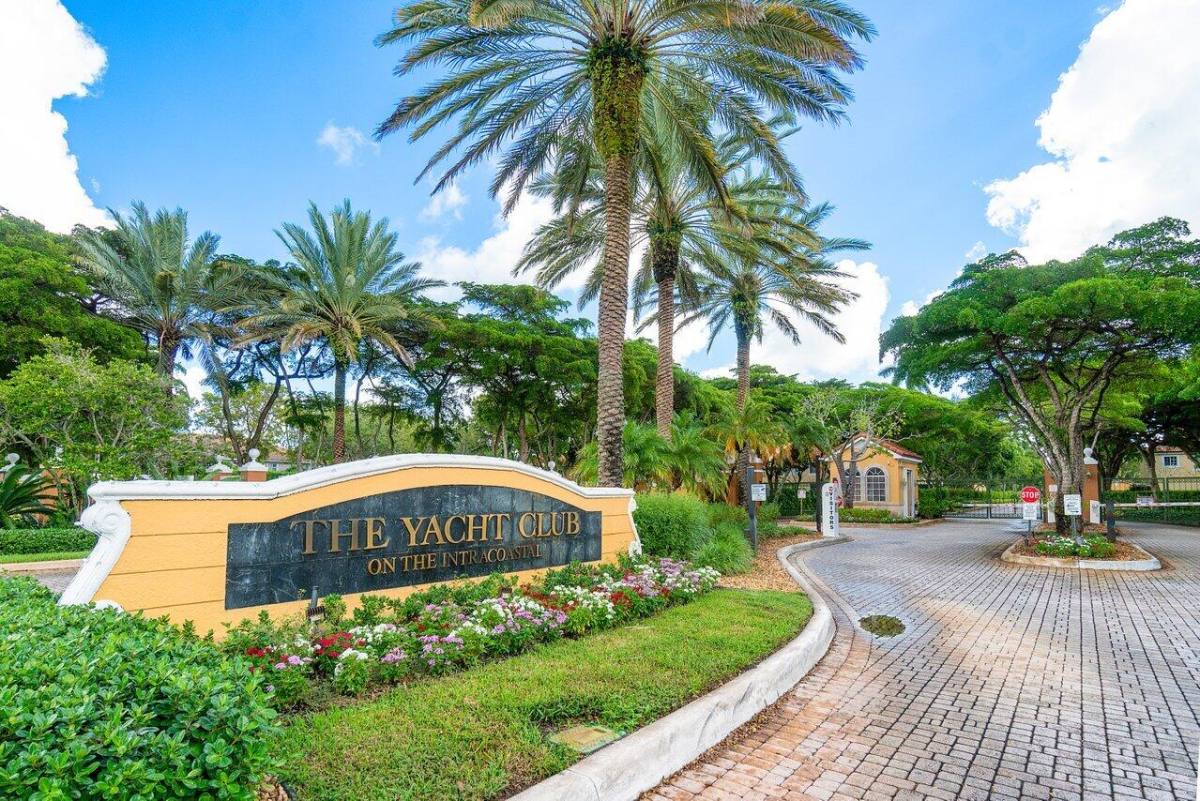 Condo for rent at 135 Yacht Club Way #204, Lake Worth, FL 33462