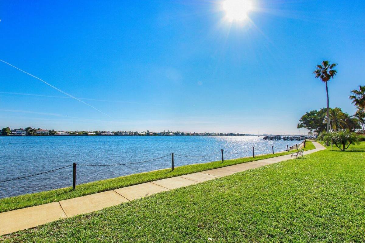 Condo for rent at 135 Yacht Club Way #204, Lake Worth, FL 33462
